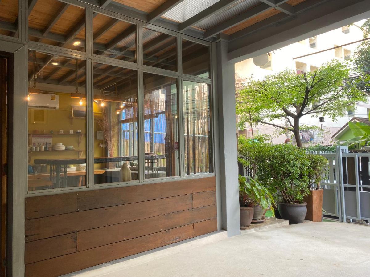 Nesuto Hostel Ramkamhaeng 52 Bangkok Exterior foto